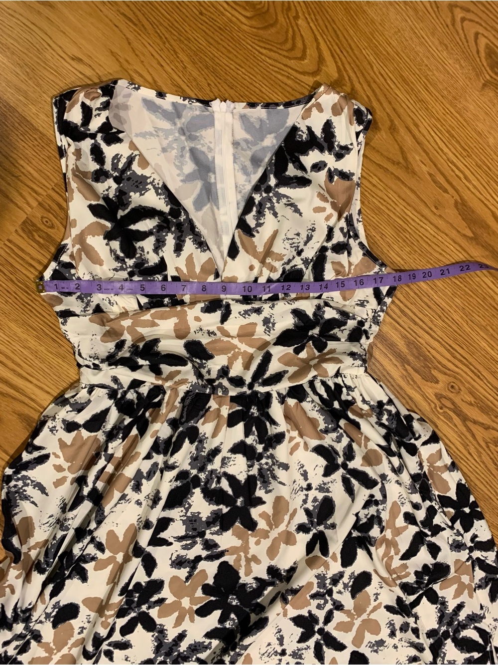 LAST ONE 🔥 Floral Print Deep V Neck Dress - Picture 12 of 16